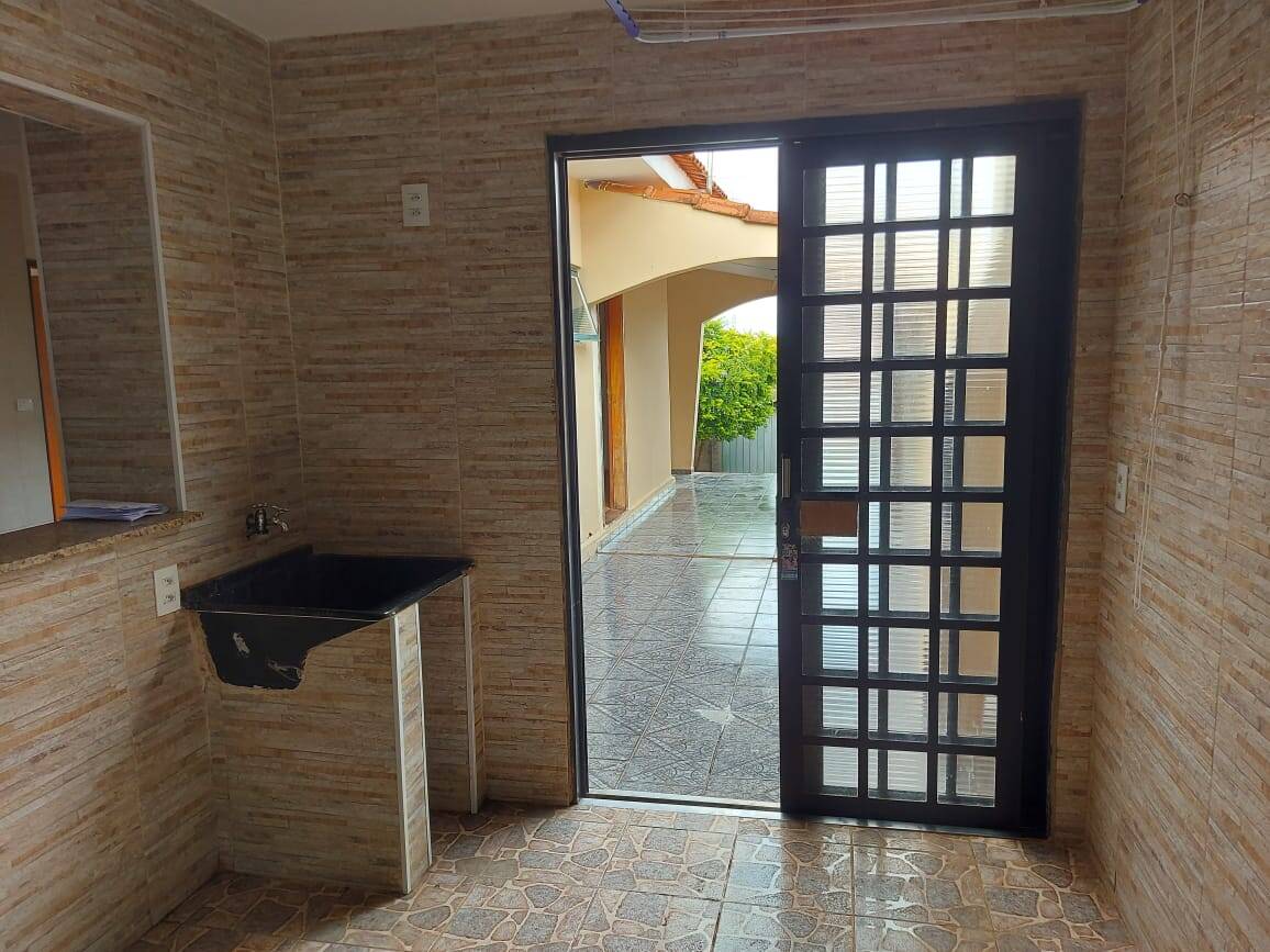 Casa à venda com 3 quartos, 140m² - Foto 14