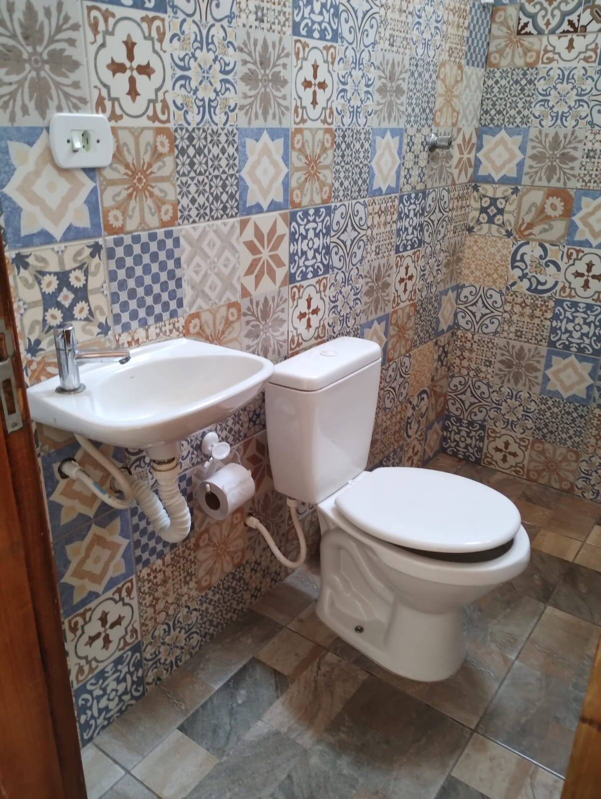 Casa à venda e aluguel com 2 quartos, 200m² - Foto 23