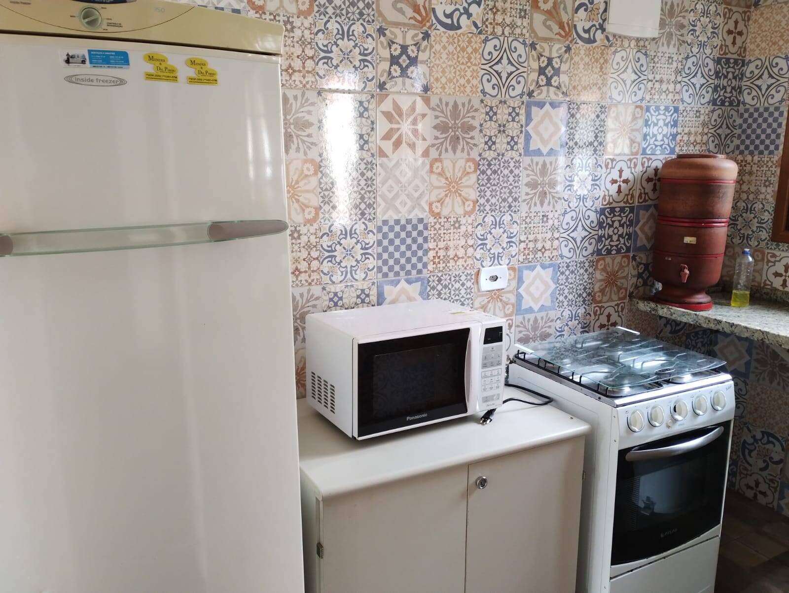 Casa à venda e aluguel com 2 quartos, 200m² - Foto 25