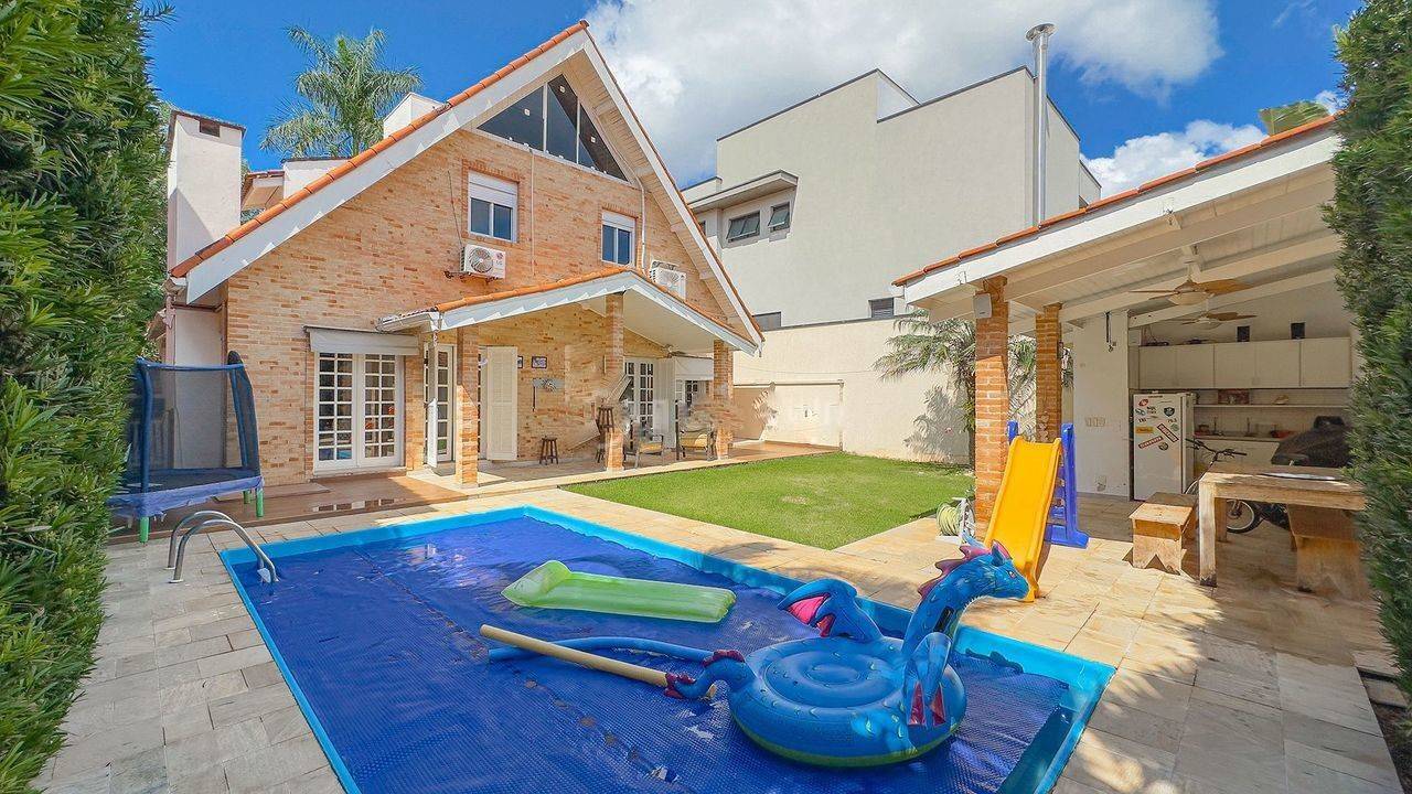 Casa à venda com 3 quartos, 274m² - Foto 7