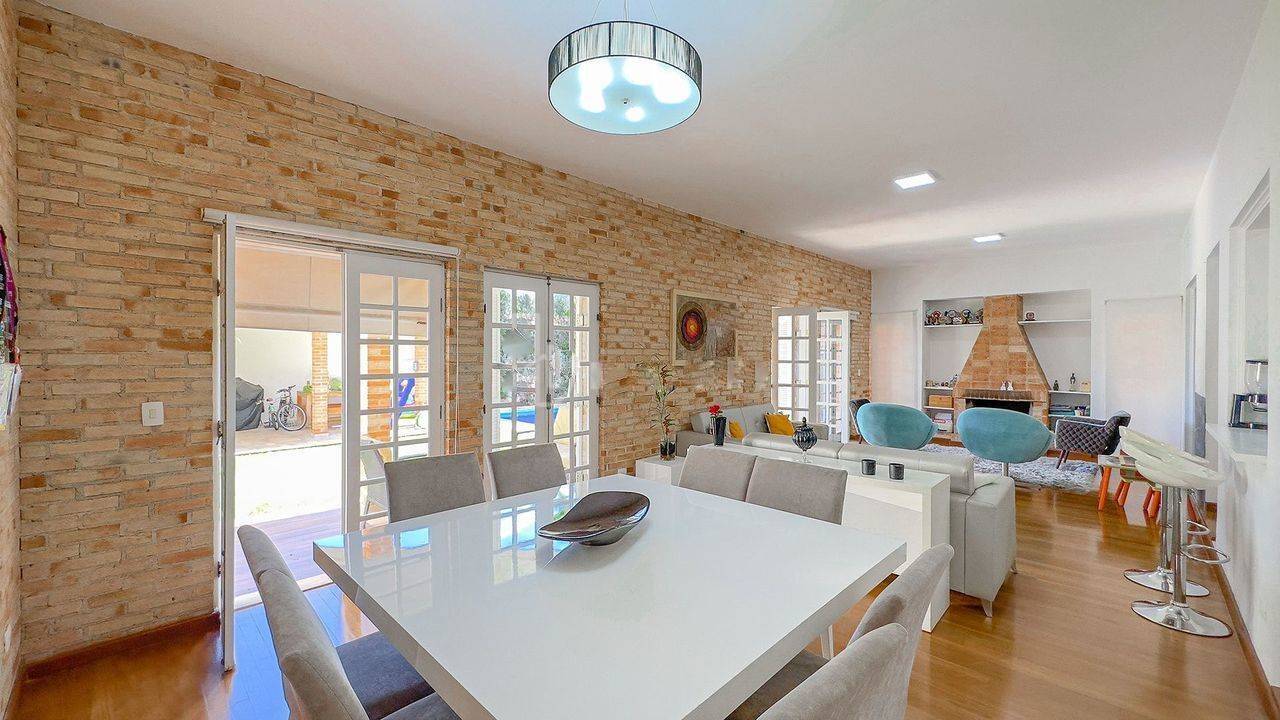 Casa à venda com 3 quartos, 274m² - Foto 9