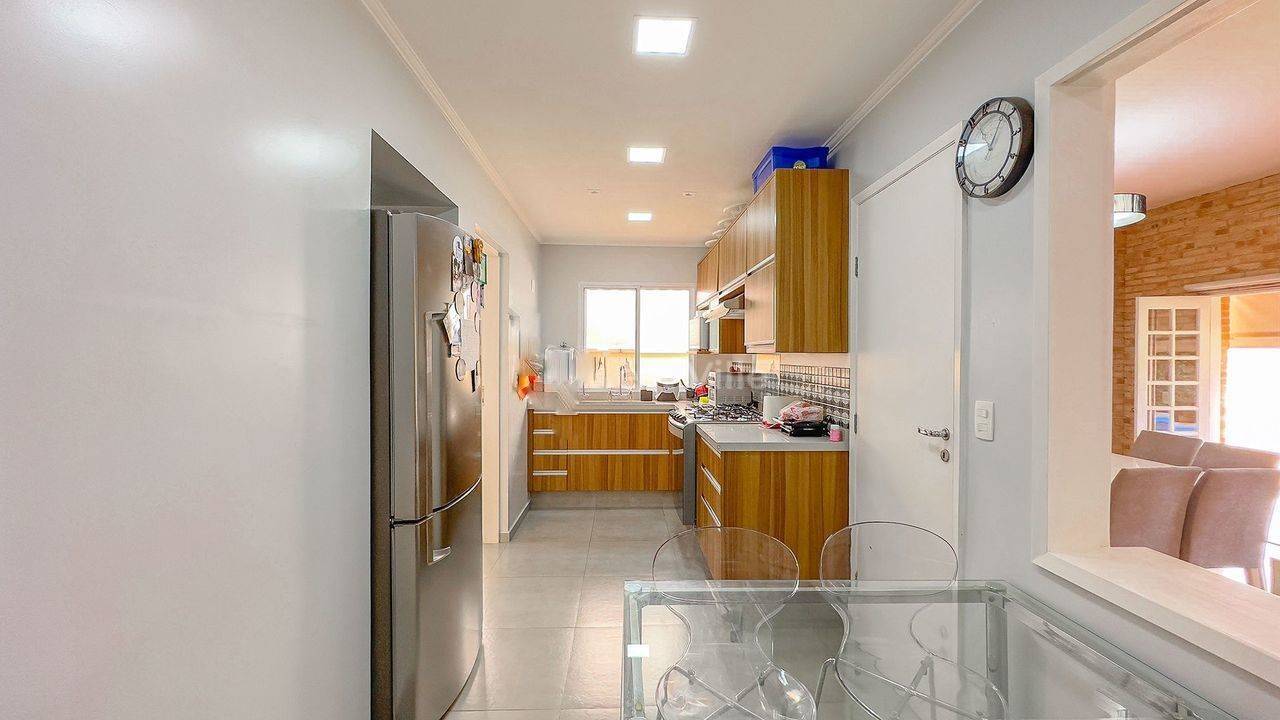 Casa à venda com 3 quartos, 274m² - Foto 22