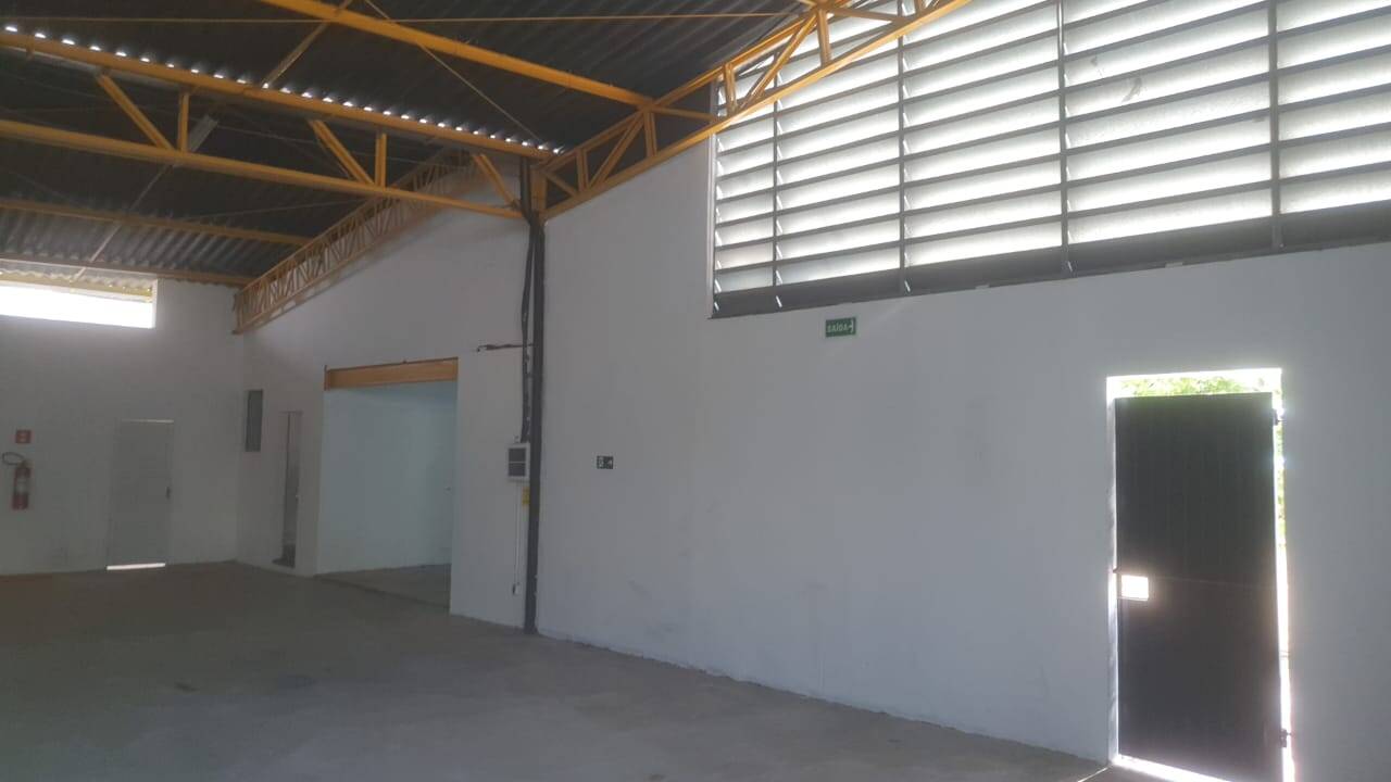 Depósito-Galpão-Armazém para alugar, 300m² - Foto 4