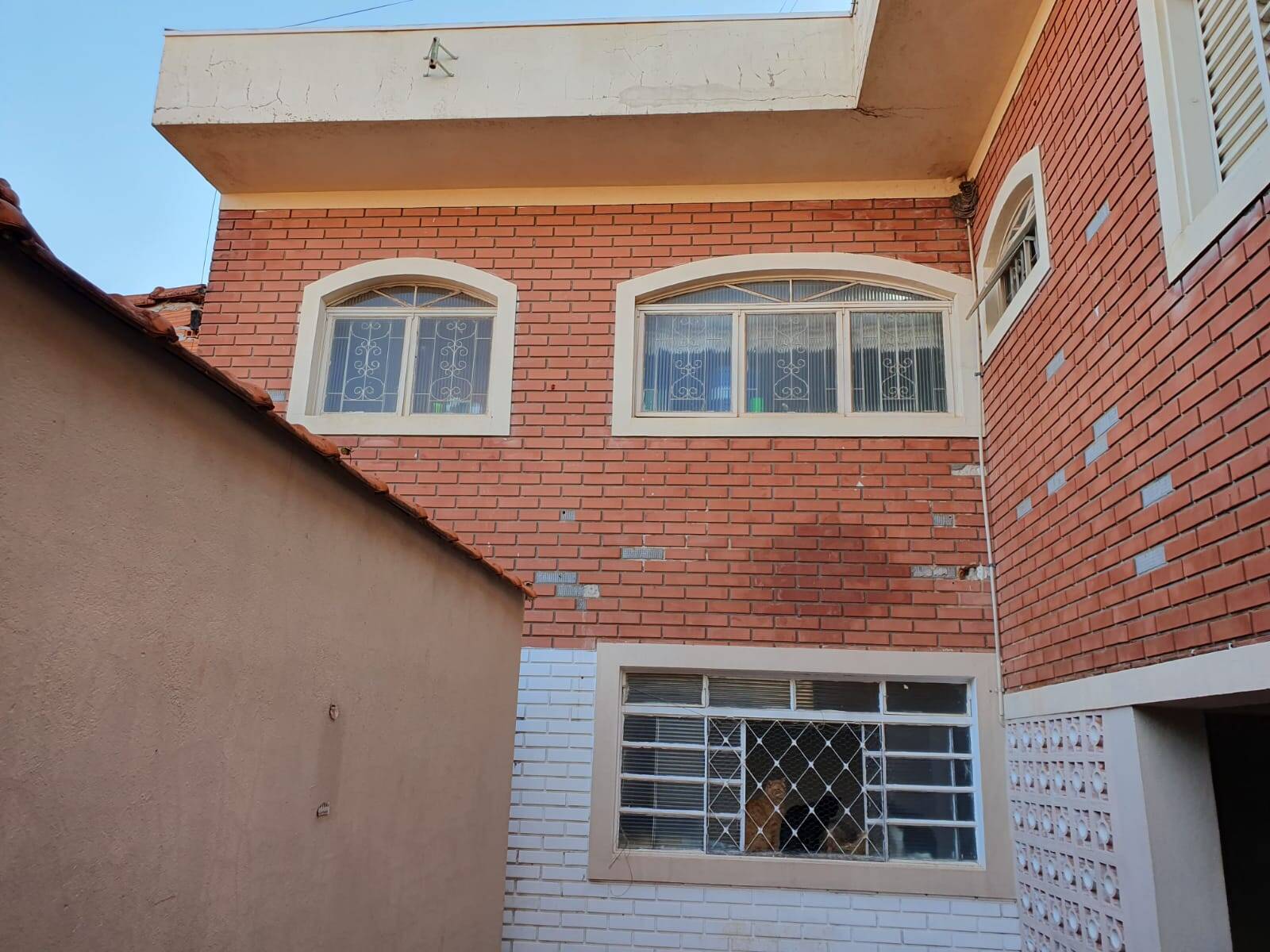 Casa à venda com 5 quartos, 351m² - Foto 2