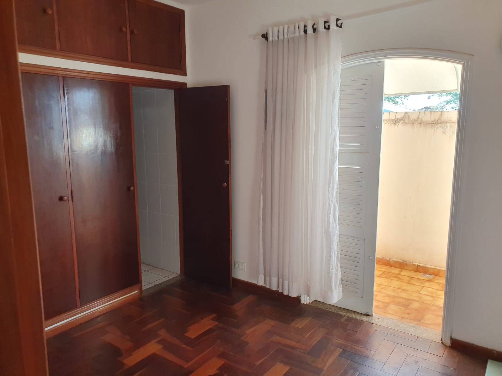 Casa à venda com 5 quartos, 351m² - Foto 18