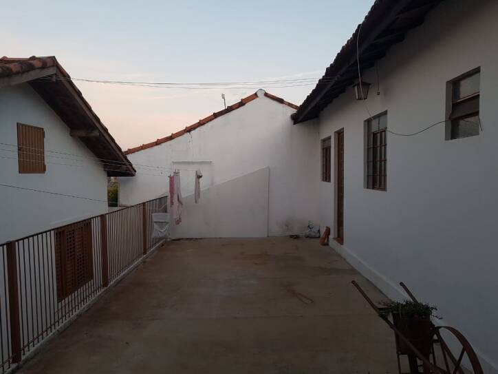 Casa à venda com 3 quartos, 250m² - Foto 15